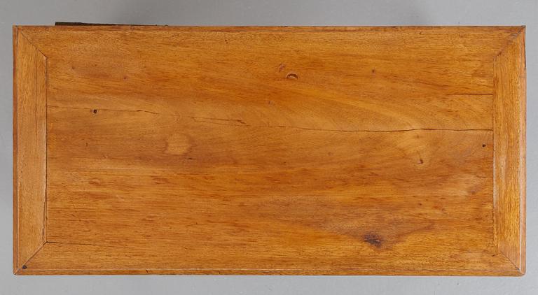 SPELBORD, sengustavianskt, 1700-talets slut.