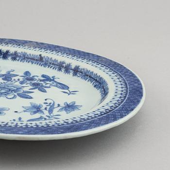 Serveringsfat, 4 st, kompaniporslin. Qingdynastin, Qianlong (1736-95).