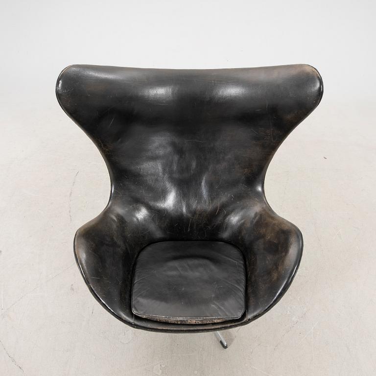Arne Jacobsen, fåtölj "Ägget" Fritz Hansen Danmark 1900-talets andra hälft.