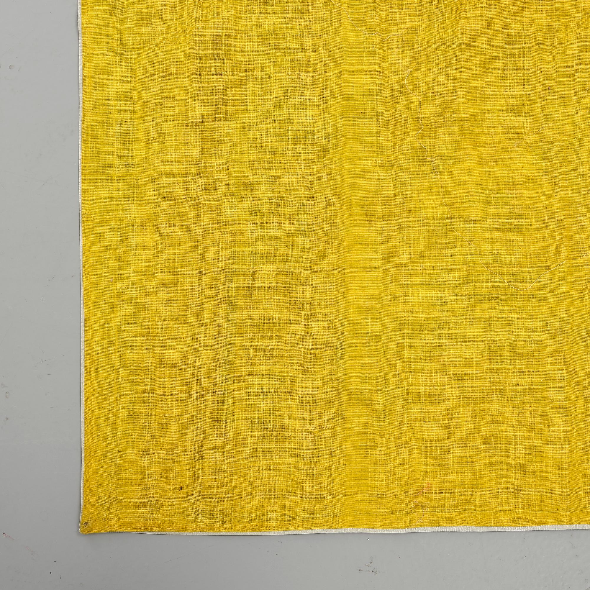 SIDENBRODERI, Kina, sen Qingdynasti. Ca 82x295 cm.