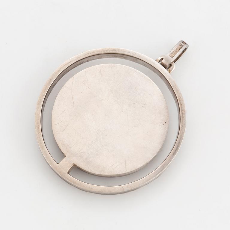 CLAËS E. GIERTTA, a sterling silver and painted porcelain pendant from Stockholm, 1986.