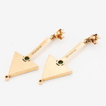 Sebastian Schildt, a pair of earrings, 18K gold with sugilite, tsavorite, and gold diamonds.