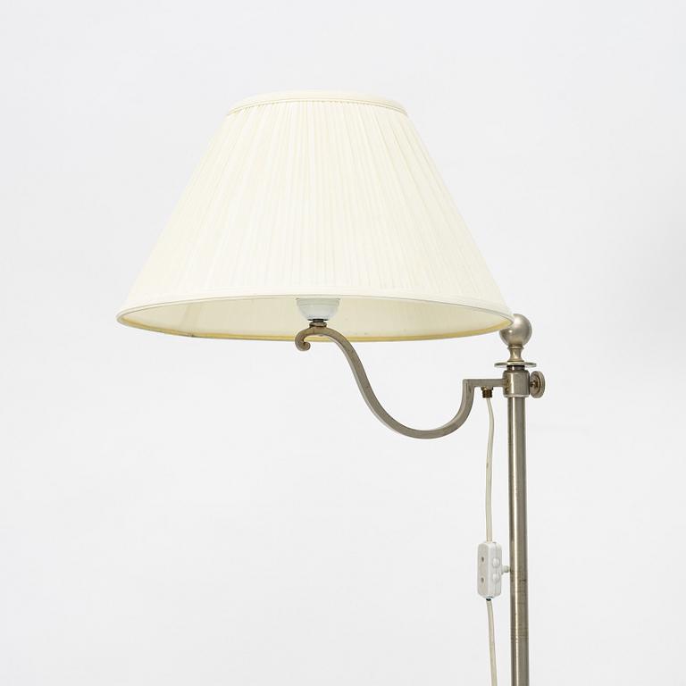 Harald Notini, golvlampa, model 6934, Arvid Böhlmarks Lampfarbik, 1930-tal.