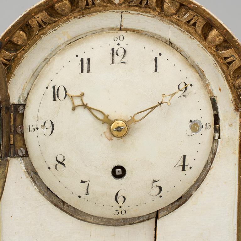 A Swedish late gustavian table clock, ca 1800.
