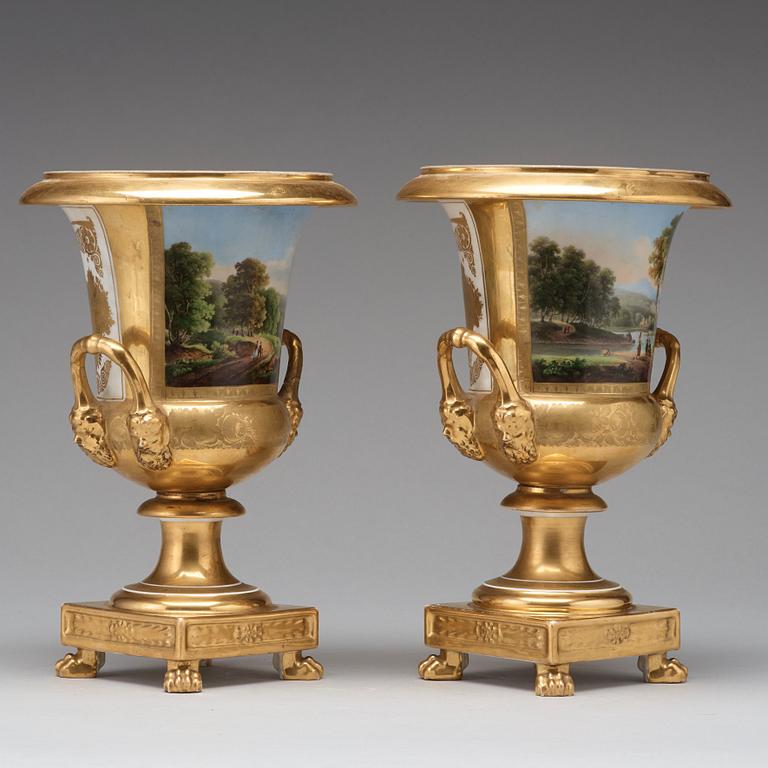 A pair of French Empire vases, 19th Century.