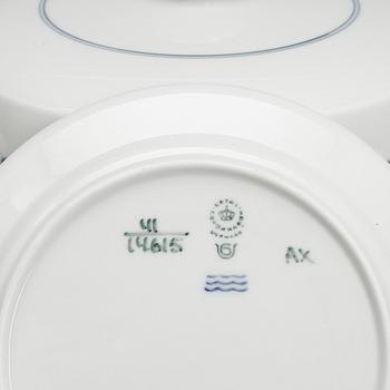 MATSERVIS, 73 delar, porslin, "Gemina", Royal Copenhagen. Formgiven 1960.