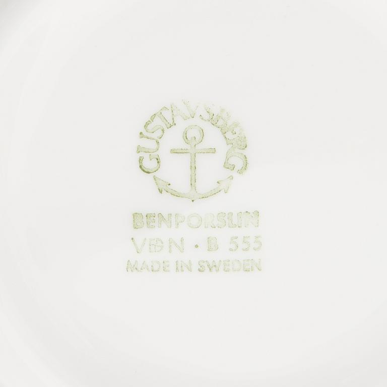 A 43-piece porcelain dinnerware set, "Blå blom", Gustavsberg.