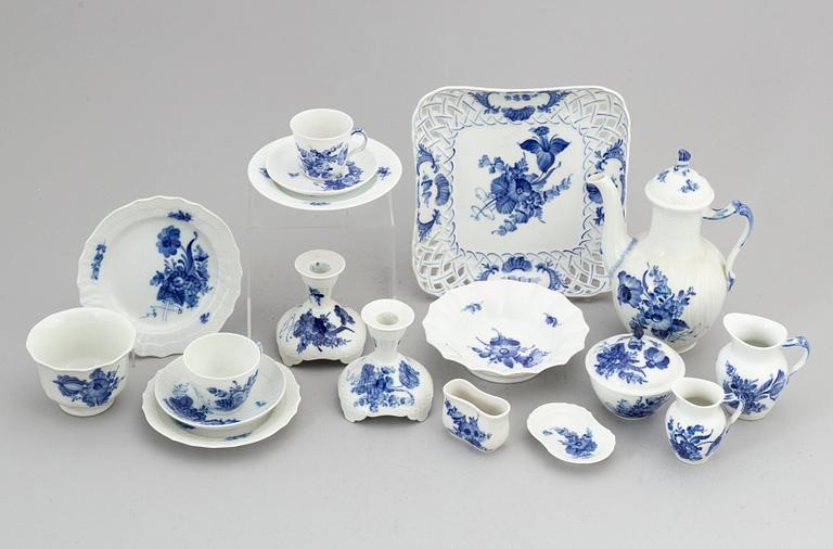 A 'Blå Blomst' part coffee and tea service, Royal Copenhagen, Denmark (74 pieces).