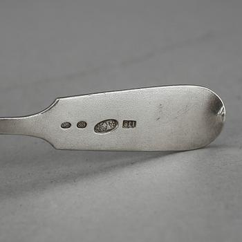 BESTICKSERVISDELAR, 41 delar, mestadels Estland, 1800-talets slut. Vikt ca 1360 g.
