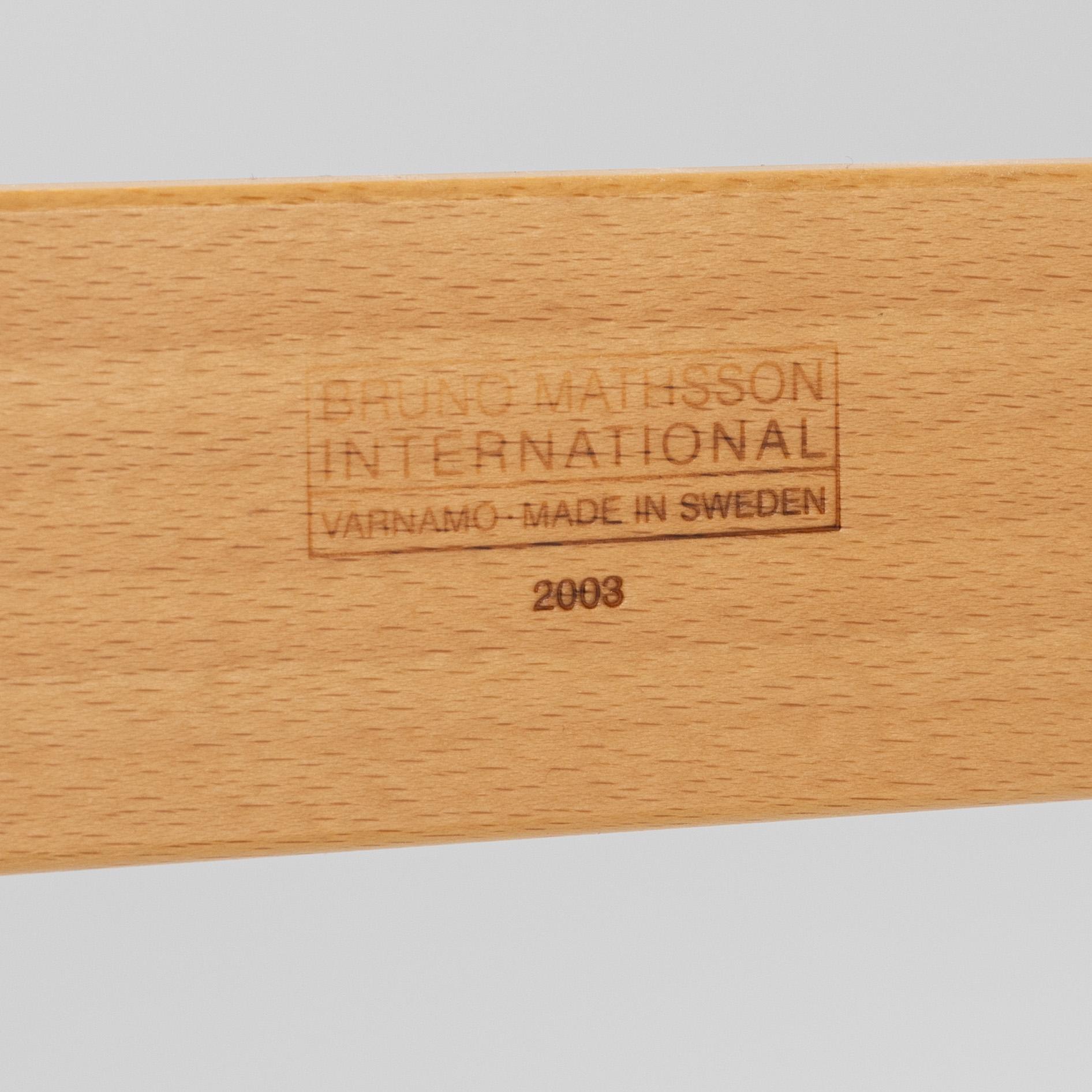 Bruno Mathsson, fåtölj "Eva", Bruno Mathsson International, Värnamo 2003.