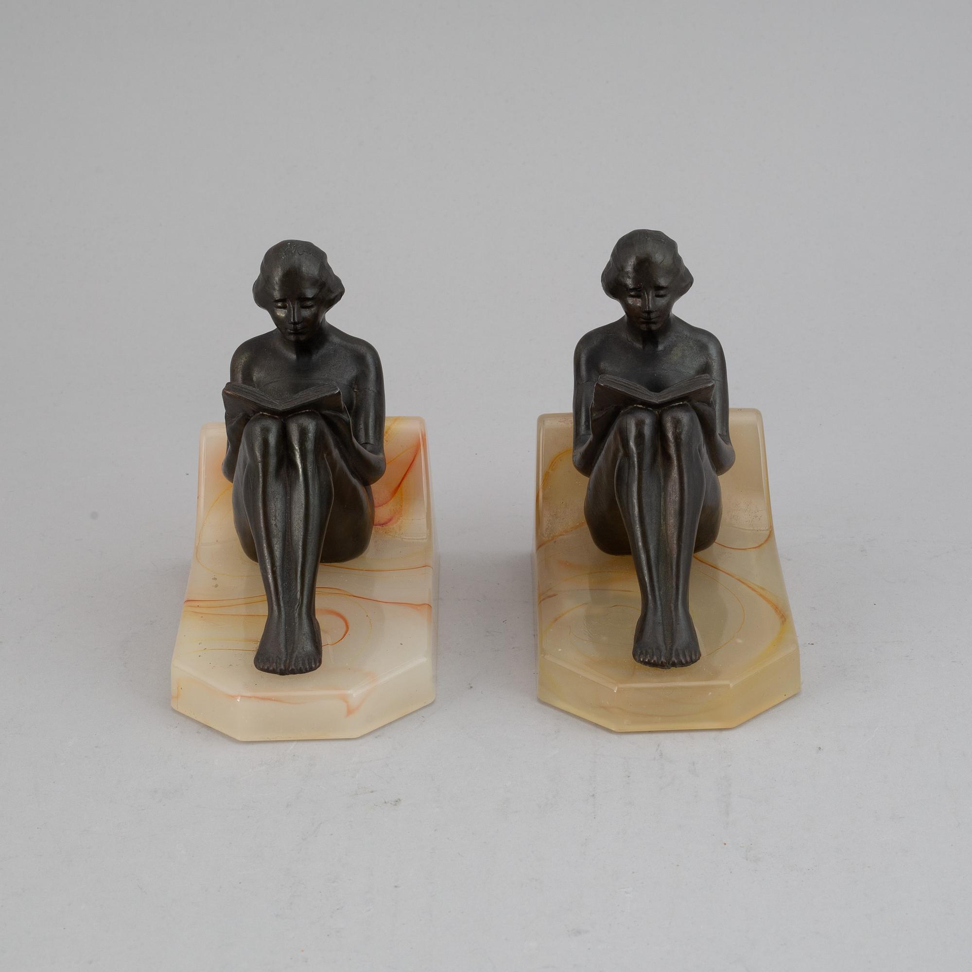 A pair of art déco style book ends, first half of the 20th century.