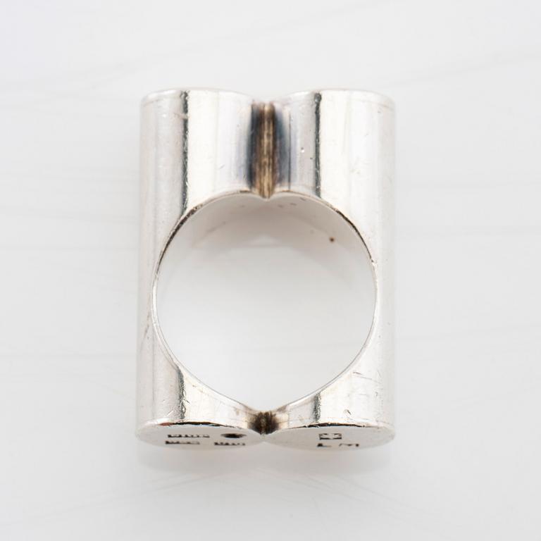 Sigurd Persson, maker's mark Lars Munkhammar, Ring of silver with gold plating, Stockholm 1994.