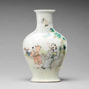 703. A Chinese vase, Republic, early 20th Century. Signed Yu Chun.