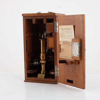 E. Leitz Wetzlar, a brass microscope, circa 1900.