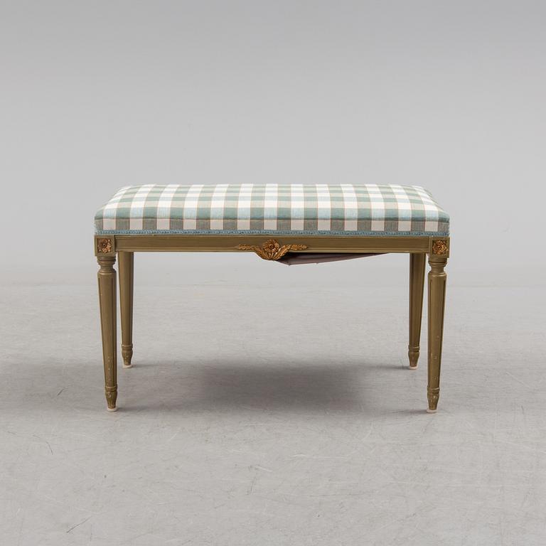 PALL, gustaviansk stil, 1900-talets andra hälft.