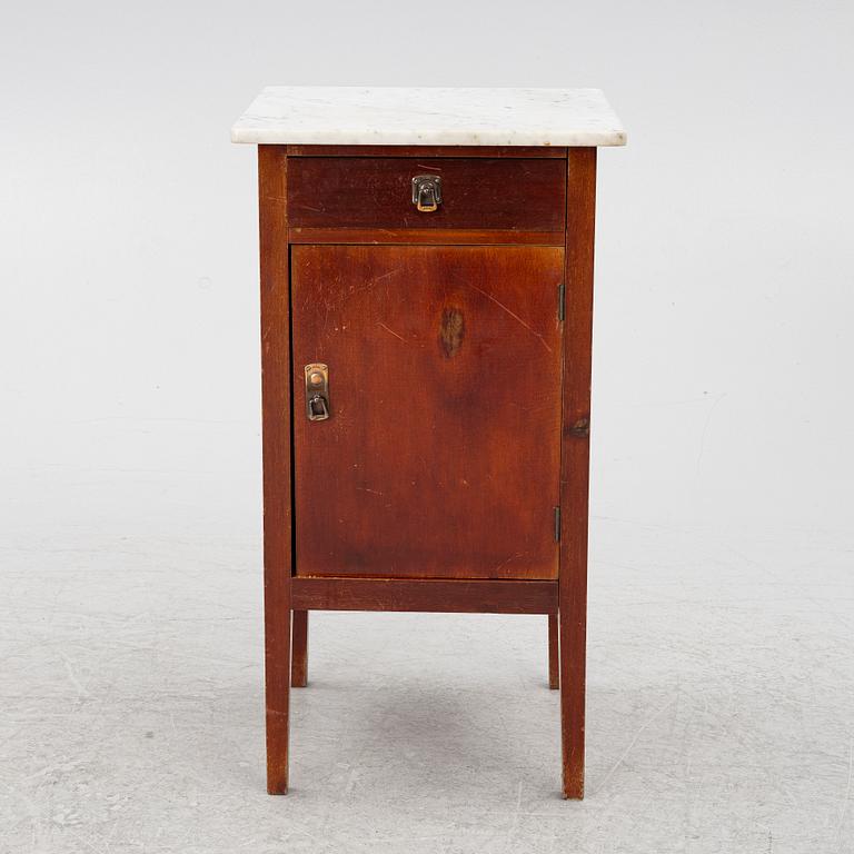 Sängbord, 1900-talets början.
