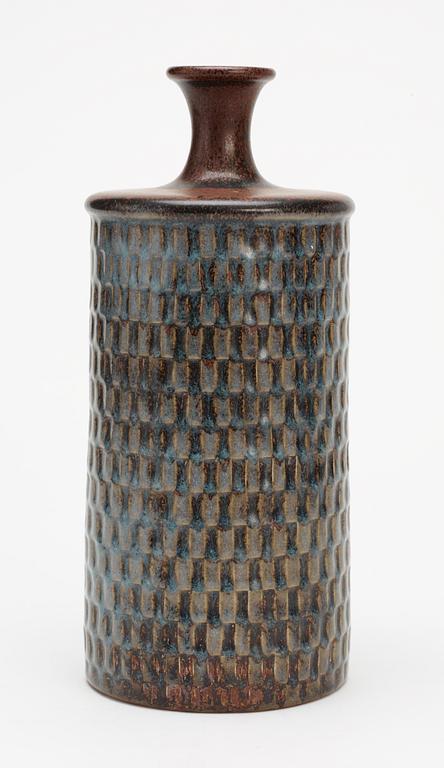 A Stig Lindberg stoneware vase, Gustavsberg 1966.
