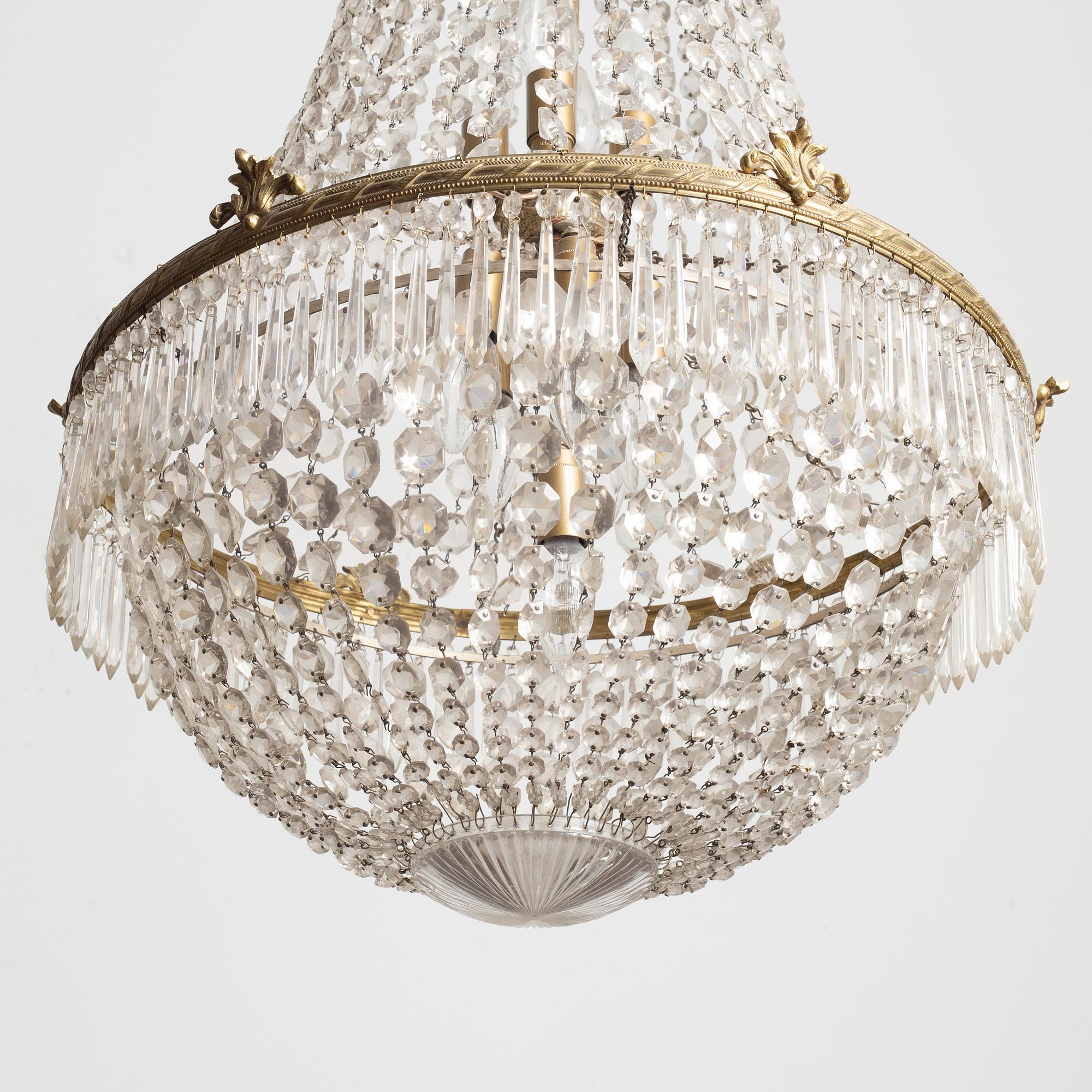 A chandelier, early 20th Century.