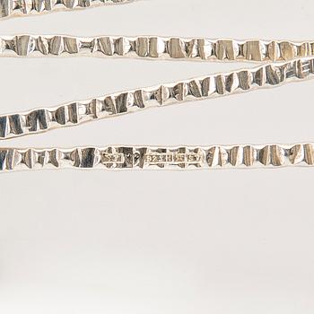 ELIS KAUPPI, RANNEKORU ja RIIPUS, stelringhopeaa, Kupittaan kulta, Turku 1970-71.