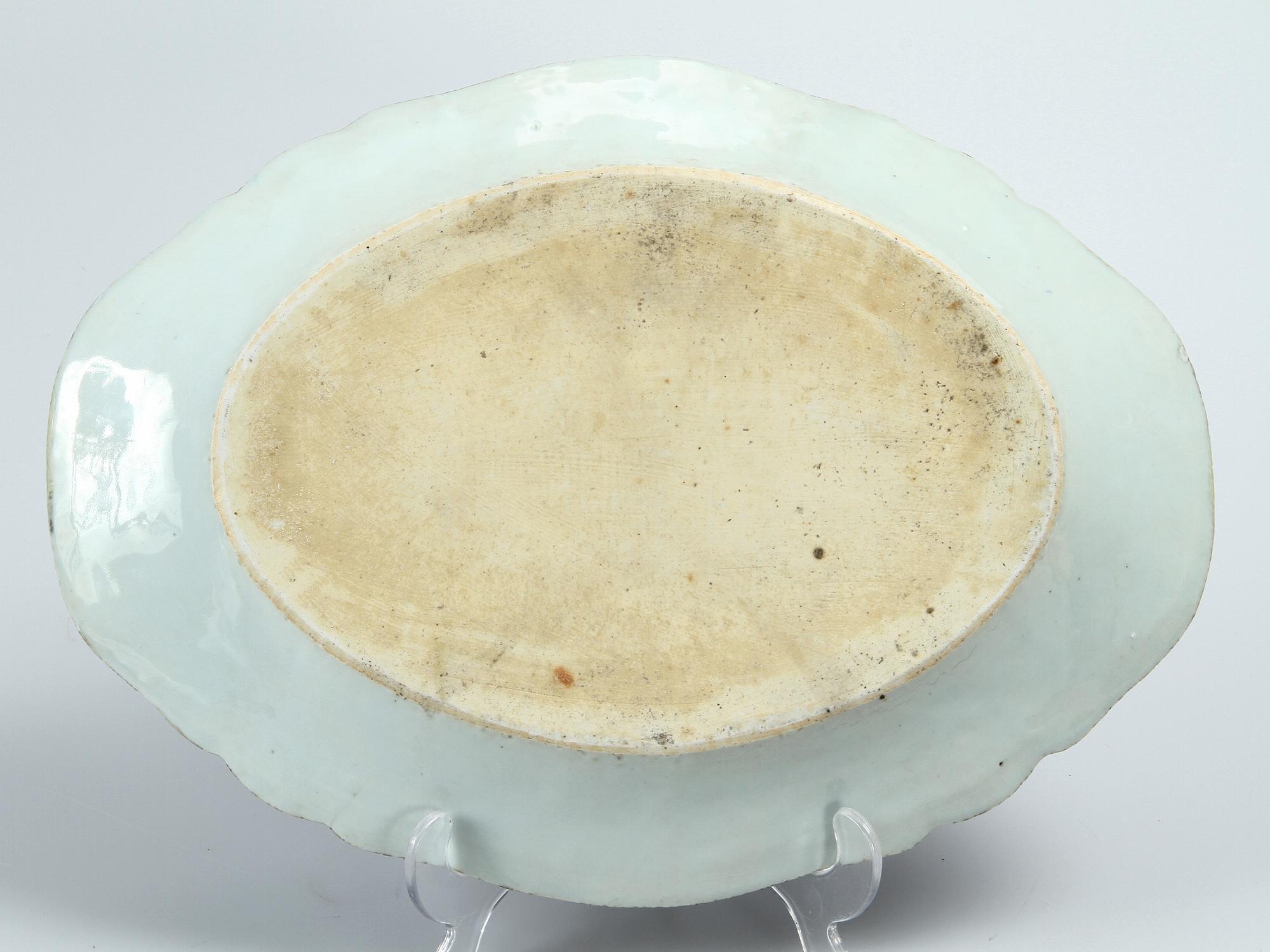 (klart) STEKFAT, porslin, Kina, 1700-tal.