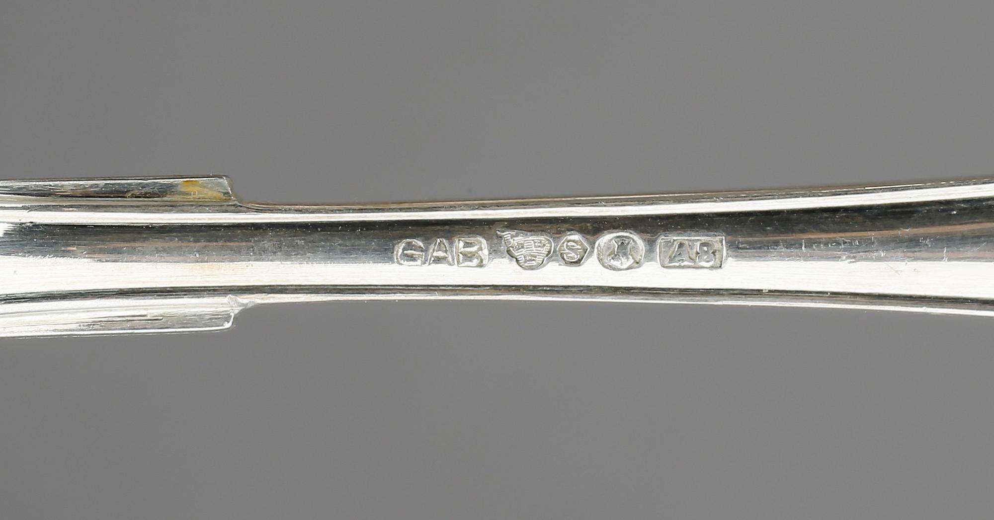 BESTICKSUPPSÄTTNING, 62 delar. Silver. Bl a GAB Stockholm 1925. Tot ca 2760 g.