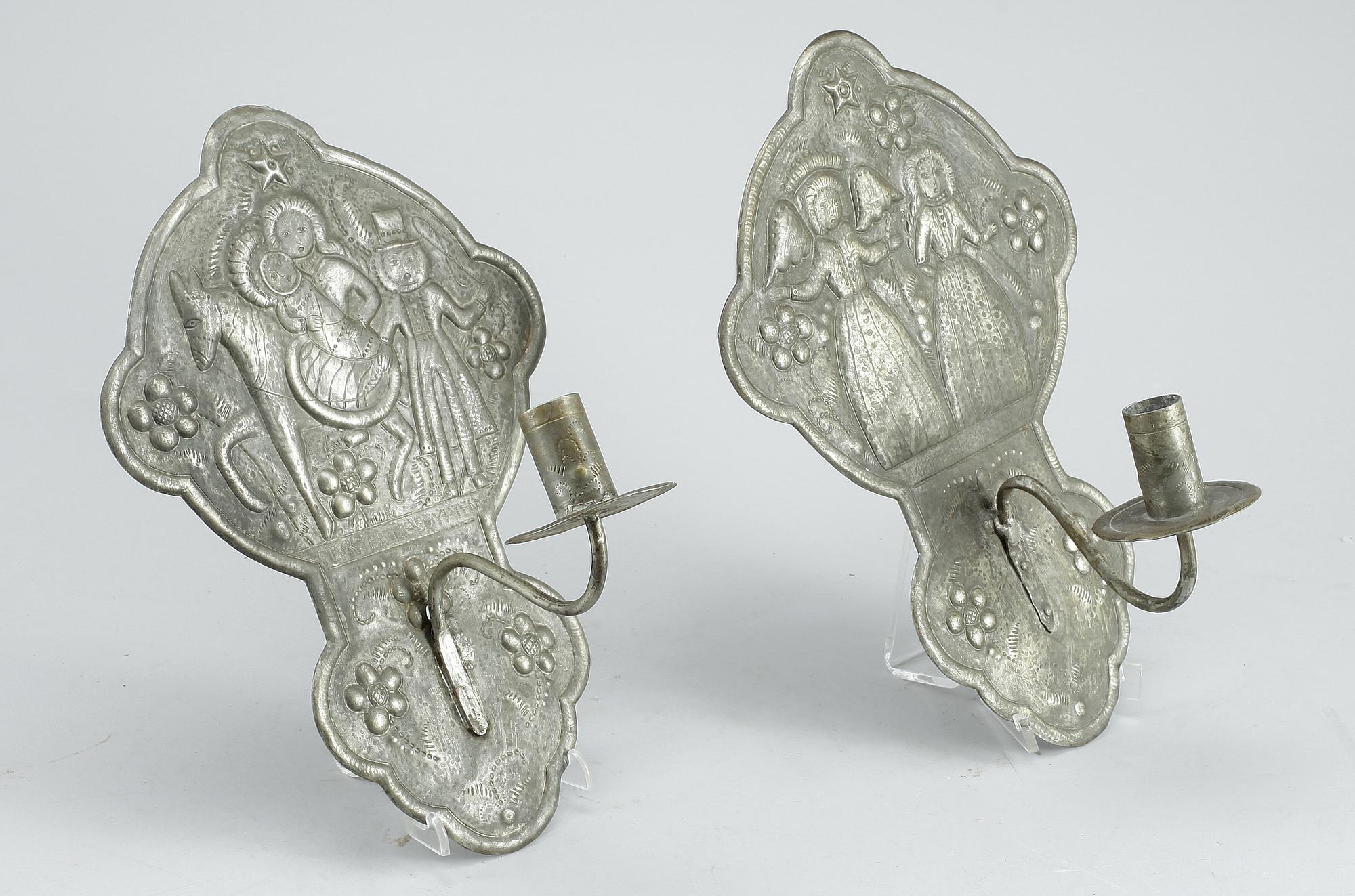 VÄGGPLÅTAR, 2 st, vitmetall, 1800-talets slut.