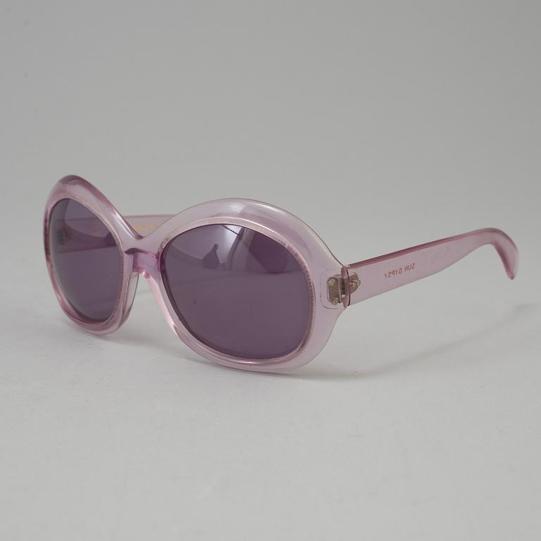 GRETA GARBOS SOLGLASÖGON.