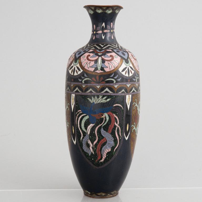 A Japanese cloisonné vase and a porcelain 'a thousand faces' satsuma dish, Meiji (1868-1912) and 20th century.