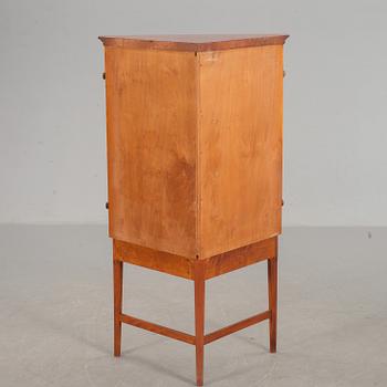 BARSKÅP, AB stilmöbler, Linköping. 1900-talets mitt.