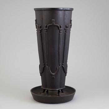 a cast iron 'Paraplyställ N:r 1' umbrella stand, Näfveqvarns Bruk.