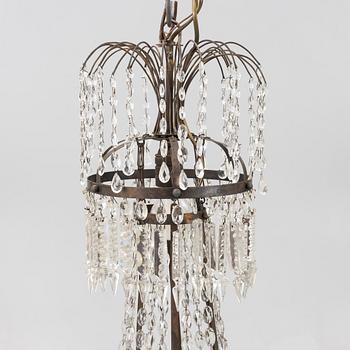 Ljuskrona, 1800-tal med äldre delar.