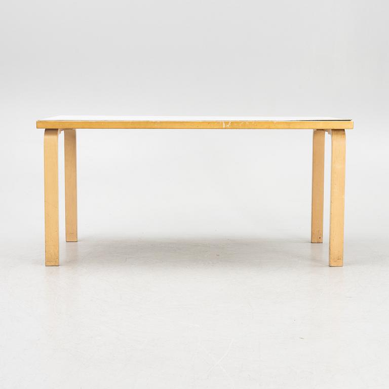 Alvar Aalto, a model '97' dining table, Artek, Finland.