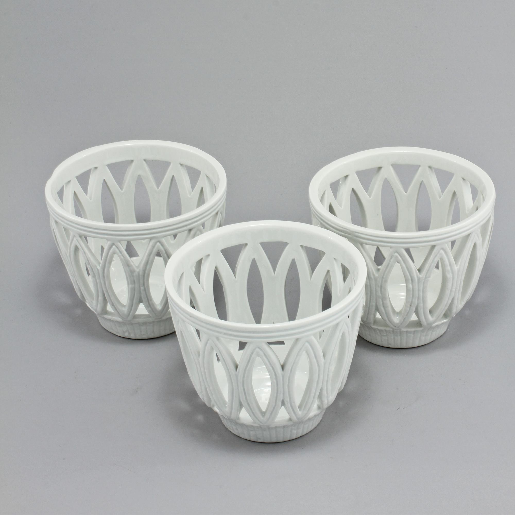 YTTERFODER, 3 st, stengods, Gunnar Nylund, Gustavsberg, 1900-talets andra hälft.