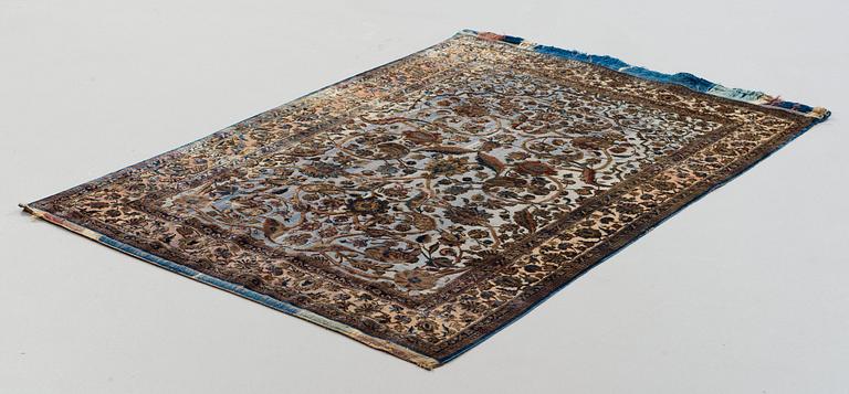 SEMIANTIK SILKE KESHAN SOUF (i relief). 197,5 x 132 cm.