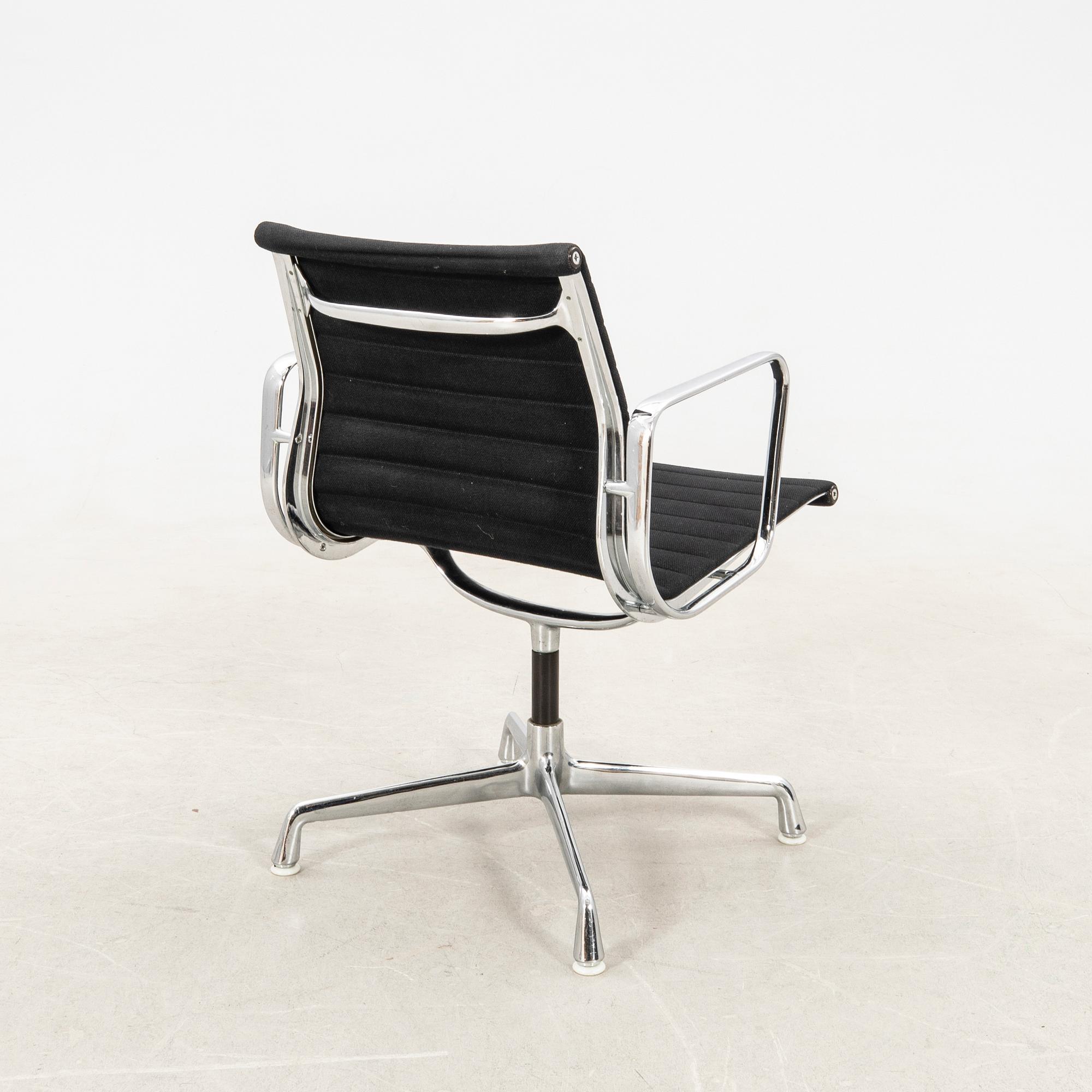 Charles & Ray Eames, kontorsstol "EA 108", Vitra 1900-talets andra hälft.