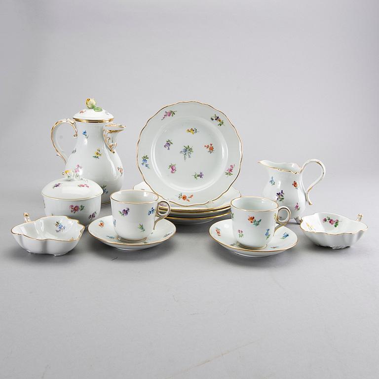 A 12 pcs Mesissen porcelain service.
