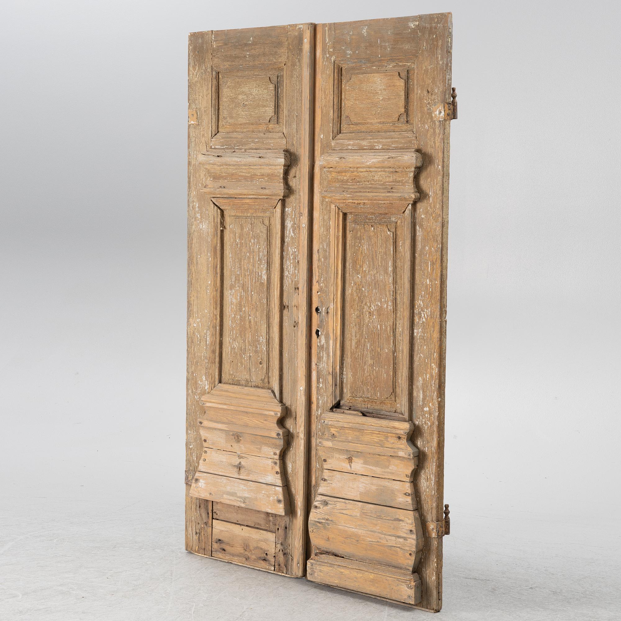 Double doors, 18th/19th century.