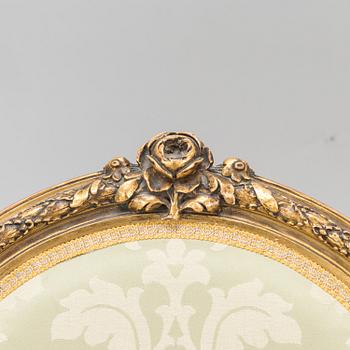 STOLAR, ett par, gustaviansk stil, 1900-talets början.