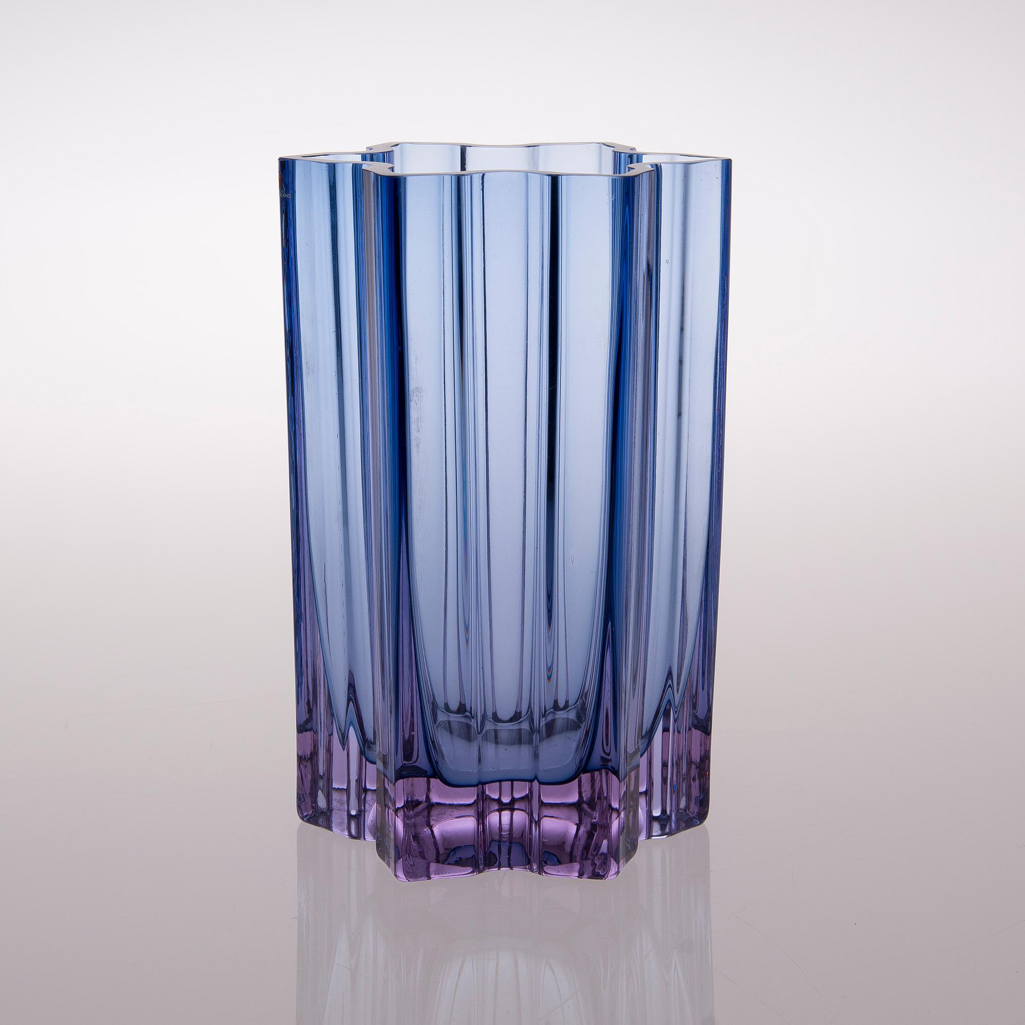 TAPIO WIRKKALA, MALJAKKO, lasia, Iittala. Tuotannossa 1966-1969.