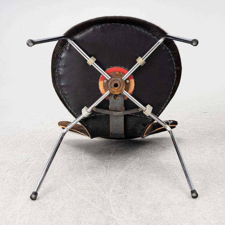 Arne Jacobsen, six 'Serie 7' chairs.