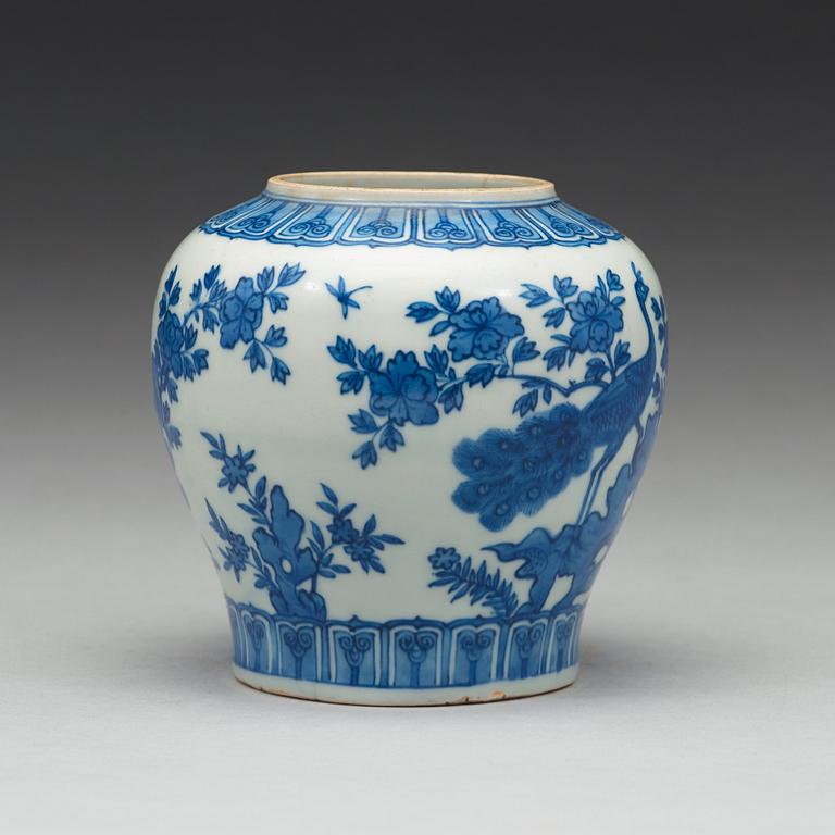 A blue and white vase, Ming dynasty with Wanlis six character mark.