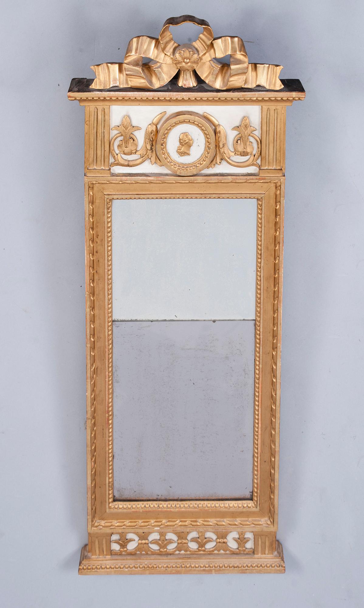 SPEGEL, gustaviansk, 1700-talets slut.