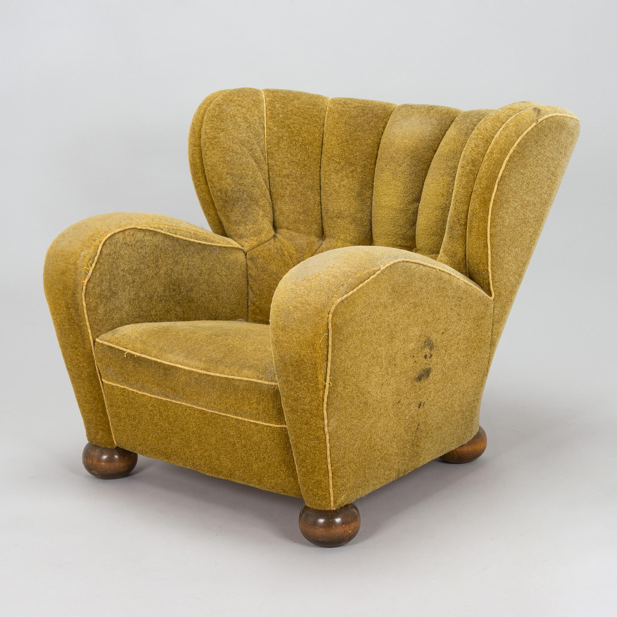 Märta Blomstedt, an 'Aulanko-model' armchair. Designed in 1939.