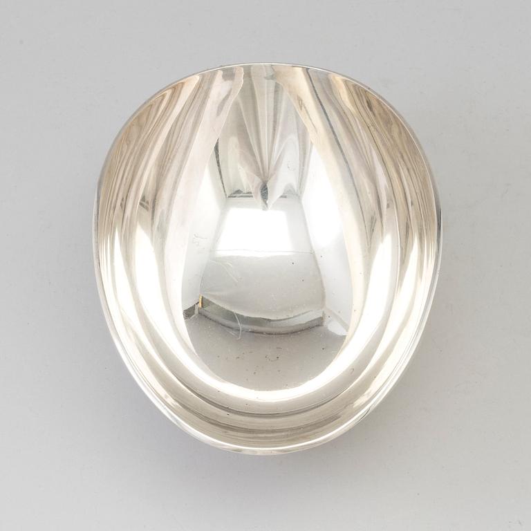 AINAR AXELSSON, a sterling silver bowl from GAB, Stockholm, 1967.