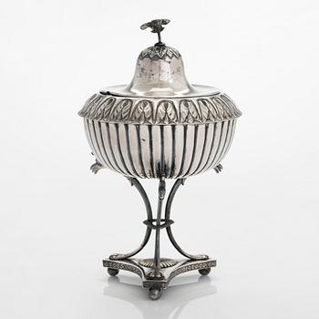 A lidded silver sugar bowl, maker's mark of Gustaf Grönholm, Helsinki 1825.