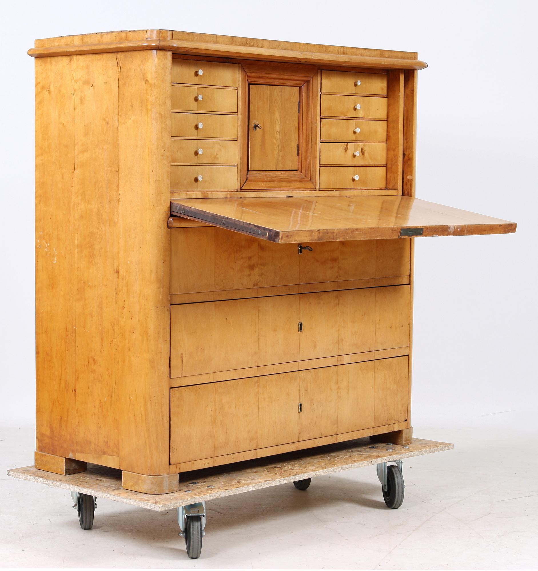 CHIFFONJÉ, 1800-talets andra hälft.