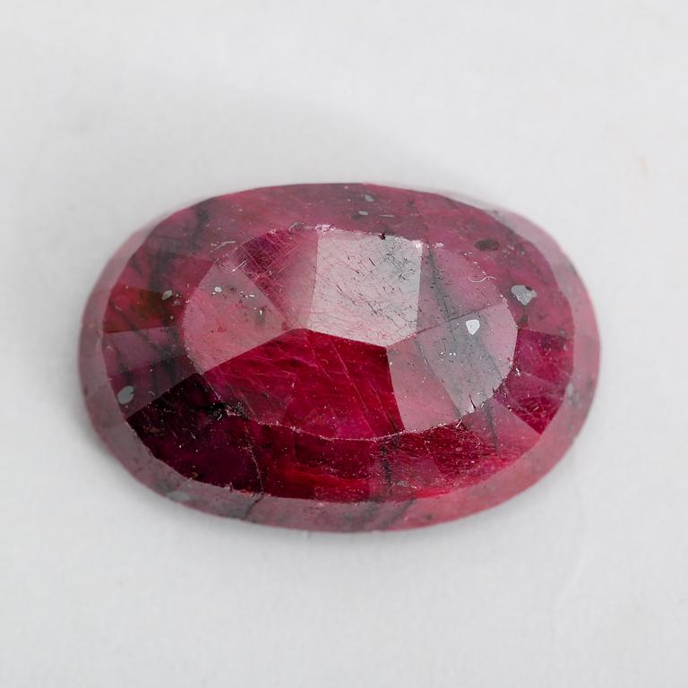 RUBIN, naturlig, corundum,189.00 ct. Certifikat.