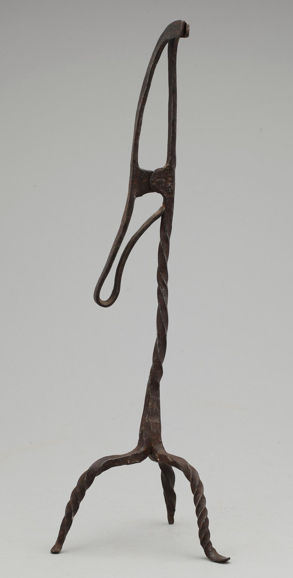 LJUSHÅLLARE, för trästicka, smidesjärn, 1600/1700-tal.