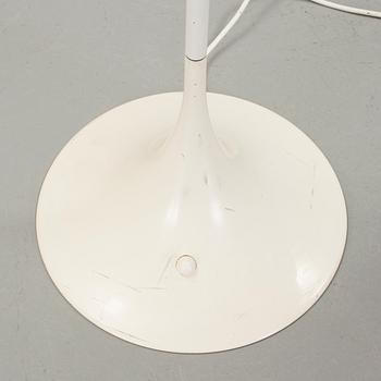 GOLVLAMPA, "Pantella", Verner Panton, 1900-talets andra hälft.