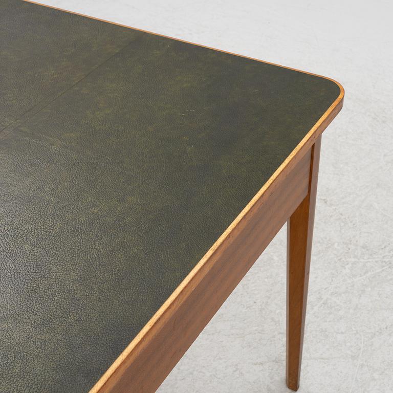 Skrivbord, G.A. Berg, Stockholm, 1940/50-tal.